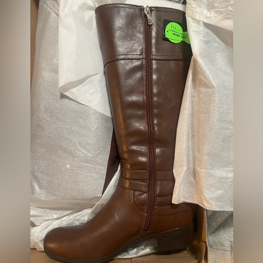 Liz Claiborne boots